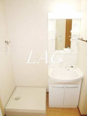 洗面設備　洗面台です。