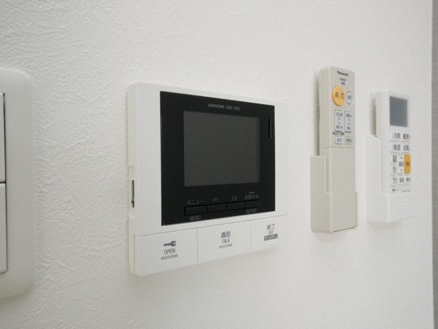 セキュリティ　モニター付きインターホンです