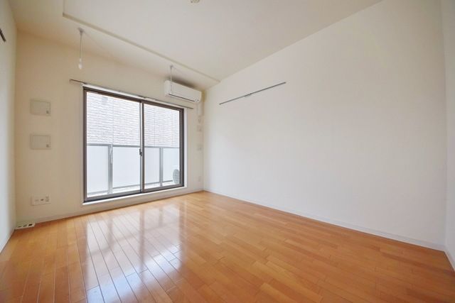 居室・リビング　★7.9帖のお部屋です★