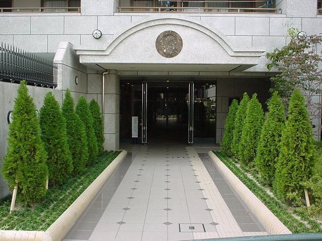 エントランス　詳細は、RISUMO江坂本店までお問合せください♪