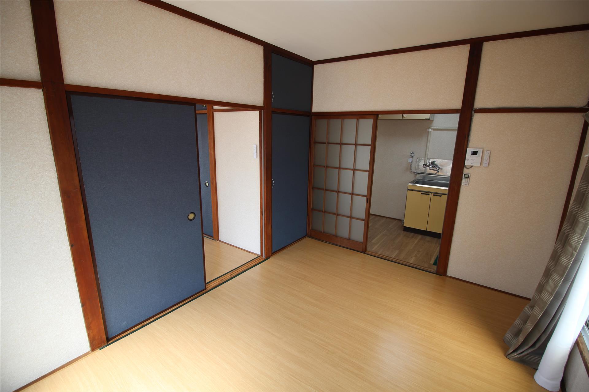 居室・リビング　同タイプの別の部屋の写真となります
