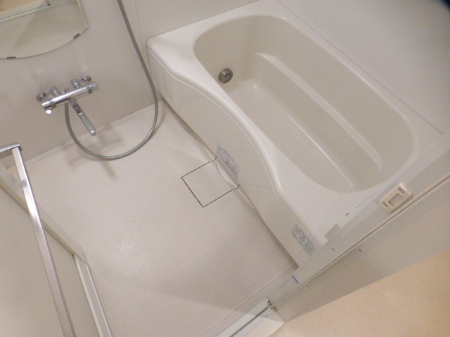 バス・シャワールーム　バス