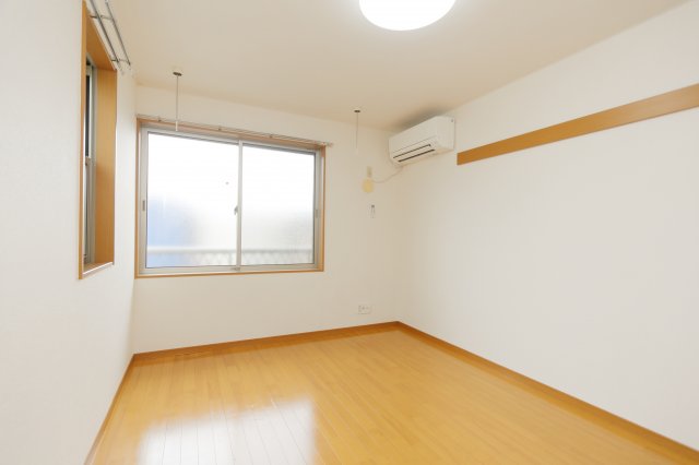 居室・リビング　別部屋、参考写真になります