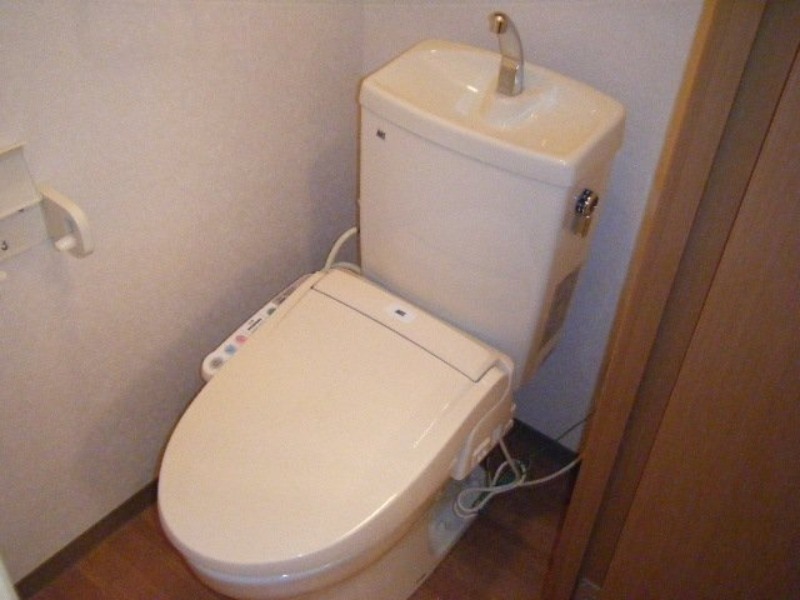 トイレ　図面と現状に相違がある場合には現状を優先