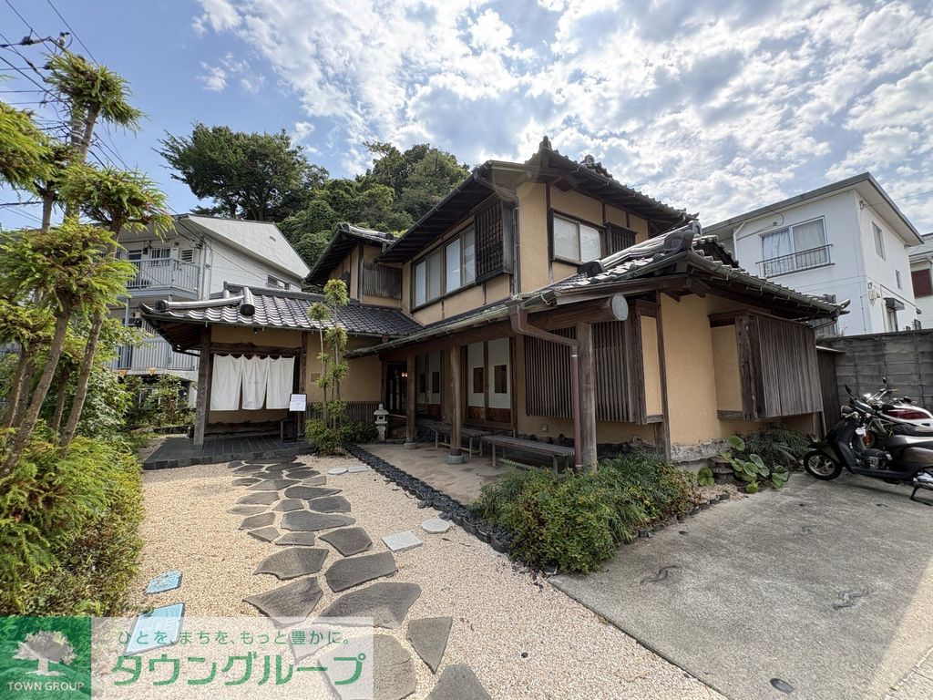 飲食店　ミ・カサ（飲食店）まで110m