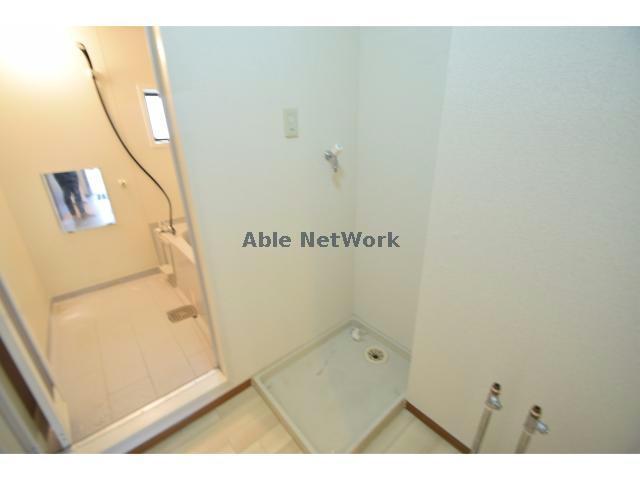 洗面設備　同物件他号室の写真です