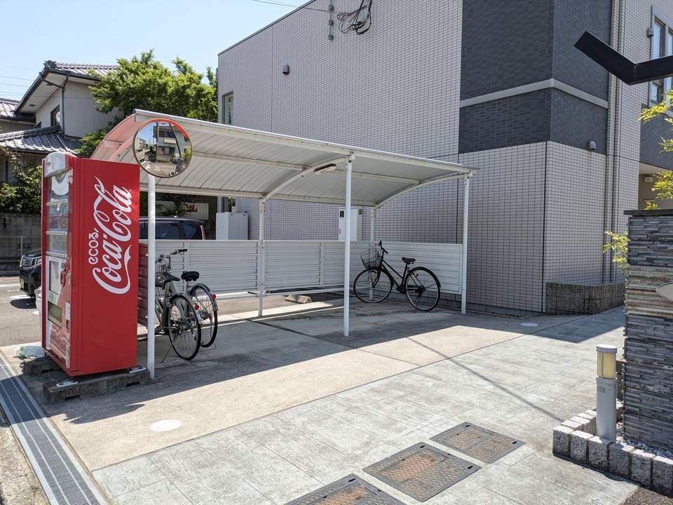 駐車場　駐輪場