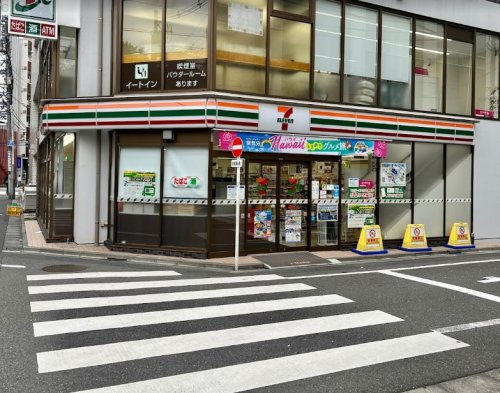 コンビニ　セブンイレブン 東池袋4丁目店（コンビニ）まで491m