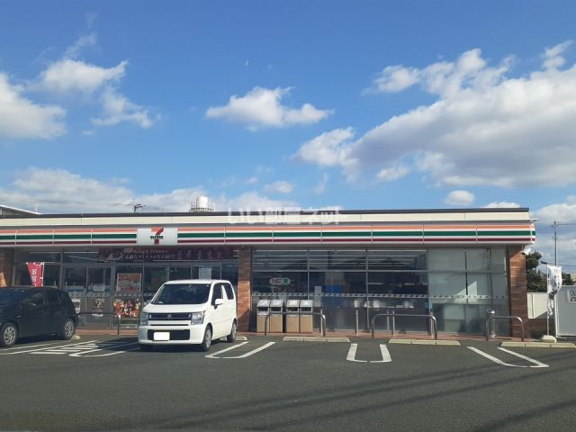 コンビニ　セブンイレブン 熊本出仲間7丁目店（コンビニ）まで624m