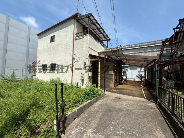 建物外観　落ち着いた雰囲気の外観です