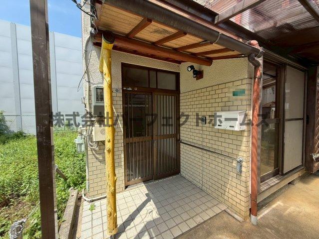 玄関　落ち着いた玄関です