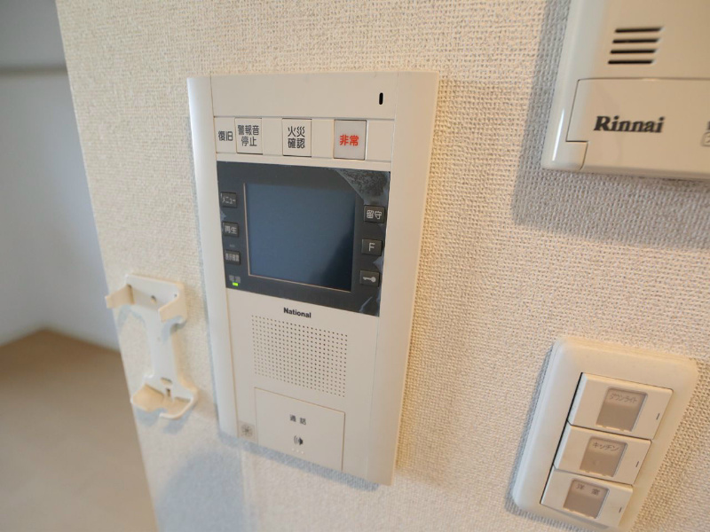 セキュリティ　セキュリティ　TVモニター付インターホン