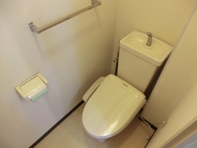 トイレ　別室参考写真です。