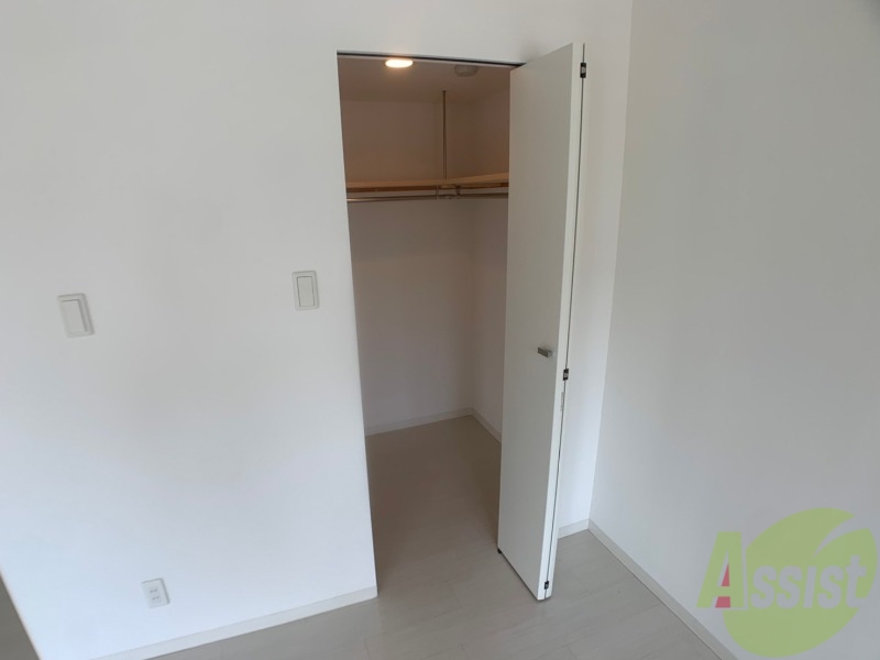 収納　寝室の収納です。部屋がすっきり片付きます。