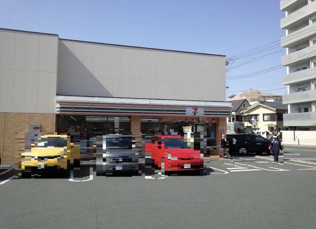コンビニ　セブンイレブン 足立江北1丁目店（コンビニ）まで376m