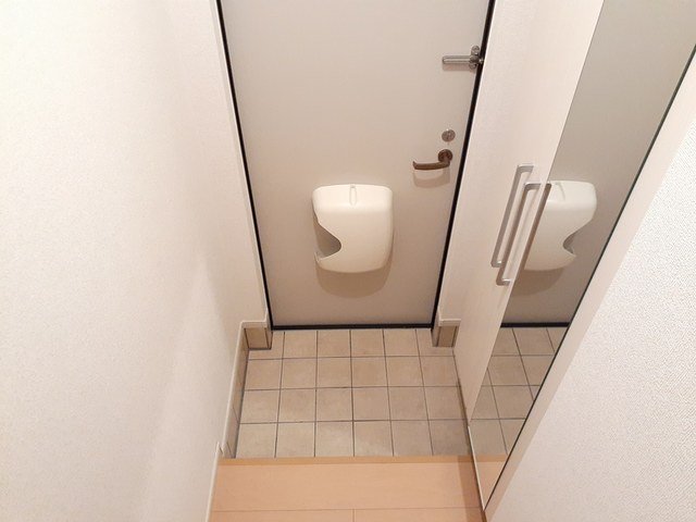 玄関　明るい玄関です
