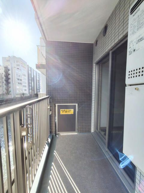 バルコニー　※別部屋の参考写真です。