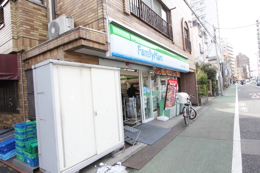 コンビニ　ファミリーマート向丘二丁目北店（コンビニ）まで270m