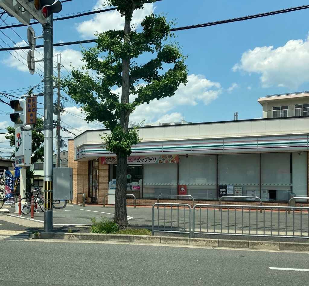 コンビニ　セブンイレブン 京都下津林水掛町店（コンビニ）まで180m