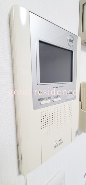 セキュリティ　【人気、白基調の分譲シリーズ♪】嬉しい光ネット無料！！