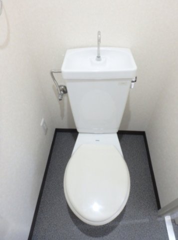 トイレ　別タイプのお部屋の写真です
