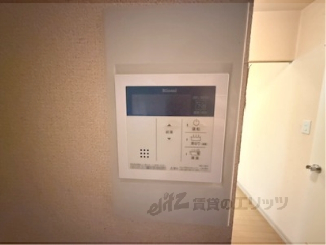 その他設備　給湯器リモコン