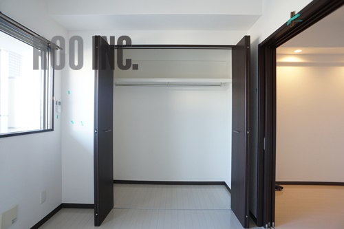 収納　写真は反転のお部屋です