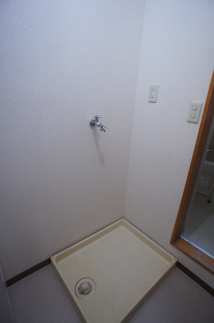 その他　雨の日でもお洗濯ができる！室内洗濯機置場付です☆