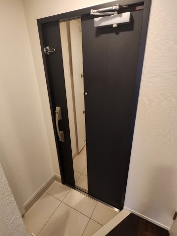 玄関　プレミアムキューブ関内