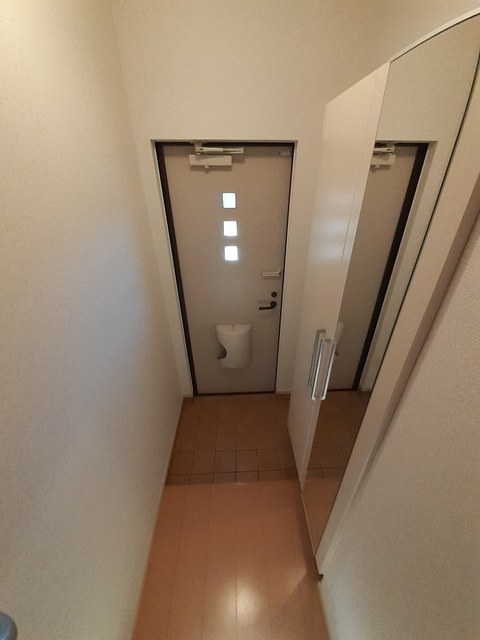 玄関　図面と現状に相違がある場合には現状を優先