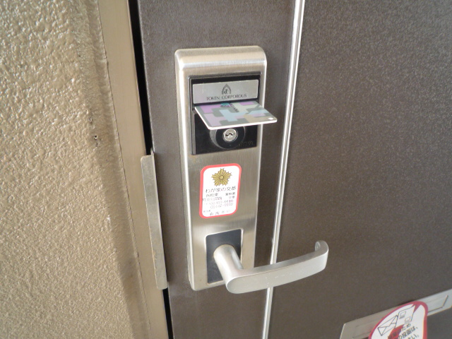 エントランス　カードキー
