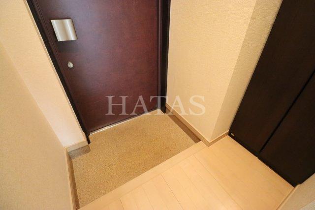 玄関　同物件別部屋です