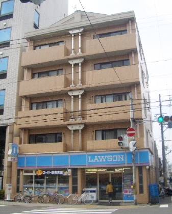 コンビニ　ローソン 烏丸丸太町店（コンビニ）まで674m