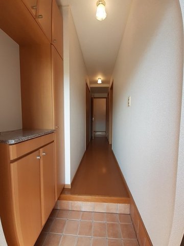 玄関　ゆったりとした玄関です