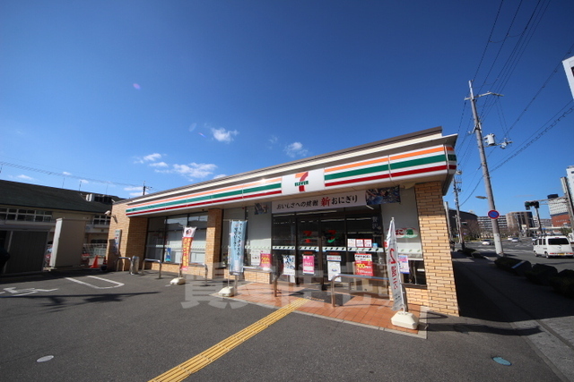 コンビニ　セブンイレブン　奈良あやめ池南6丁目店（コンビニ）まで539m
