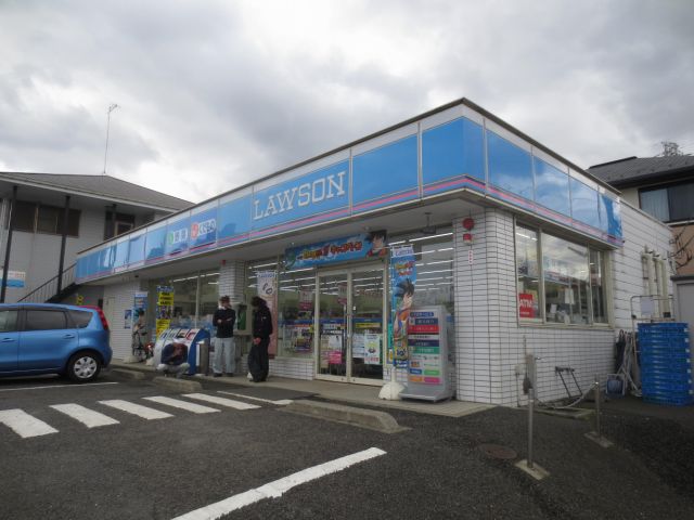 コンビニ　ローソン（コンビニ）まで590m