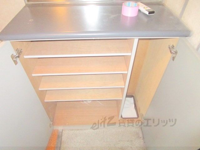 その他設備　下駄箱