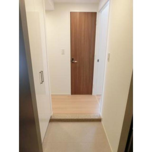 玄関　※写真は同タイプ住戸です。