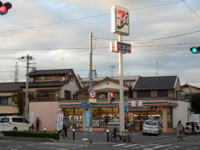 コンビニ　セブンイレブン蕨北町1丁目店（コンビニ）まで647m
