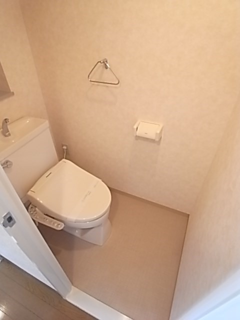 トイレ　シンプルで使いやすいトイレです
