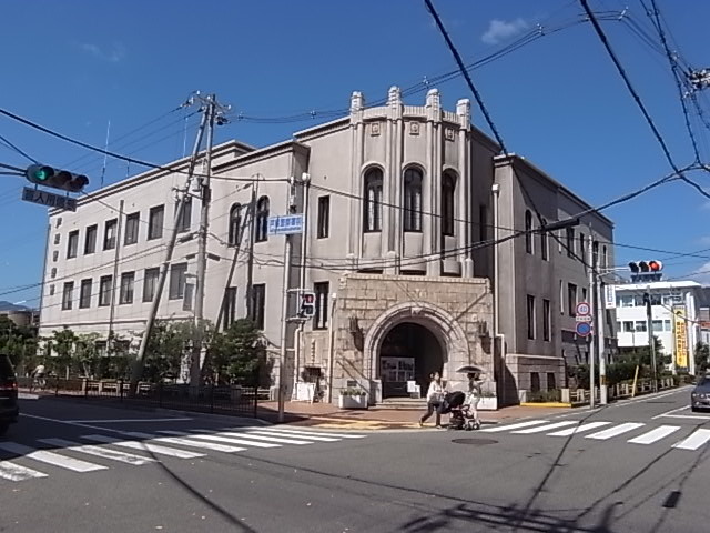 警察署・交番　芦屋警察署（警察署・交番）まで688m