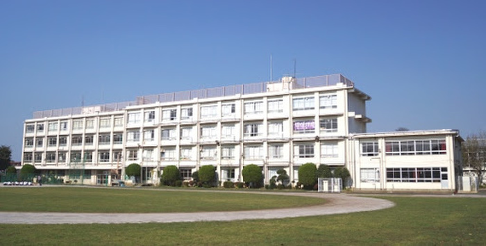 中学校　清瀬市立清瀬第4中学校（中学校）まで84m