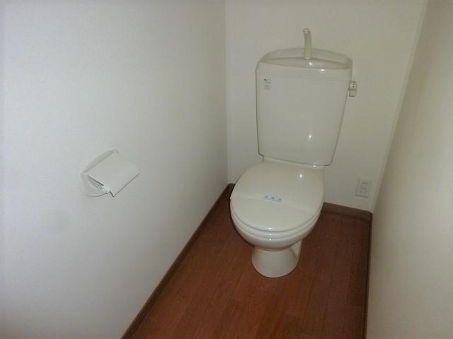 トイレ　落ち着いたトイレです