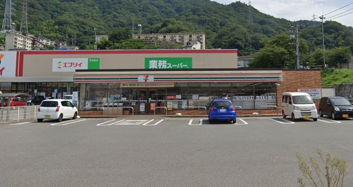 コンビニ　セブンイレブン 呉宮原店（コンビニ）まで409m