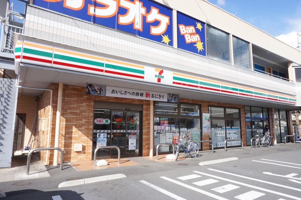 コンビニ　セブンイレブン 越谷東越谷3丁目店（コンビニ）まで517m