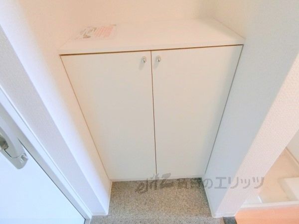 その他設備　下駄箱