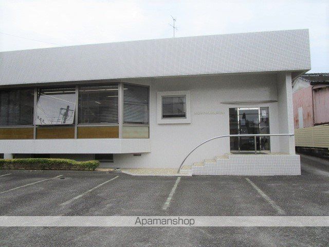 病院　陶山はじめ矯正歯科医院（病院）まで71m