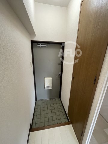玄関　ハイコート福島　玄関