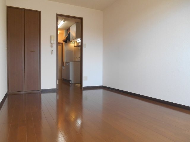 居室・リビング　※他部屋参考写真