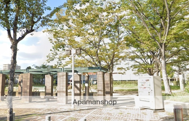 その他　新北島中公園（その他）まで342m